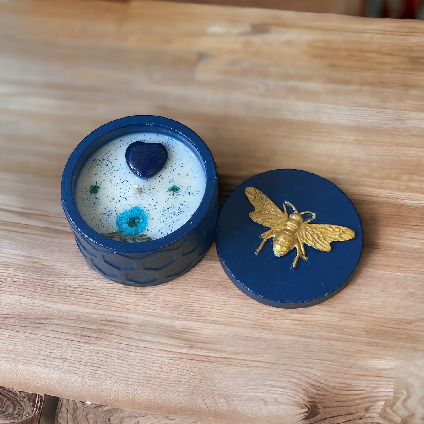 Handcrafted Stoneware Bee Pot | Lavender & Waterlily Soy Candle