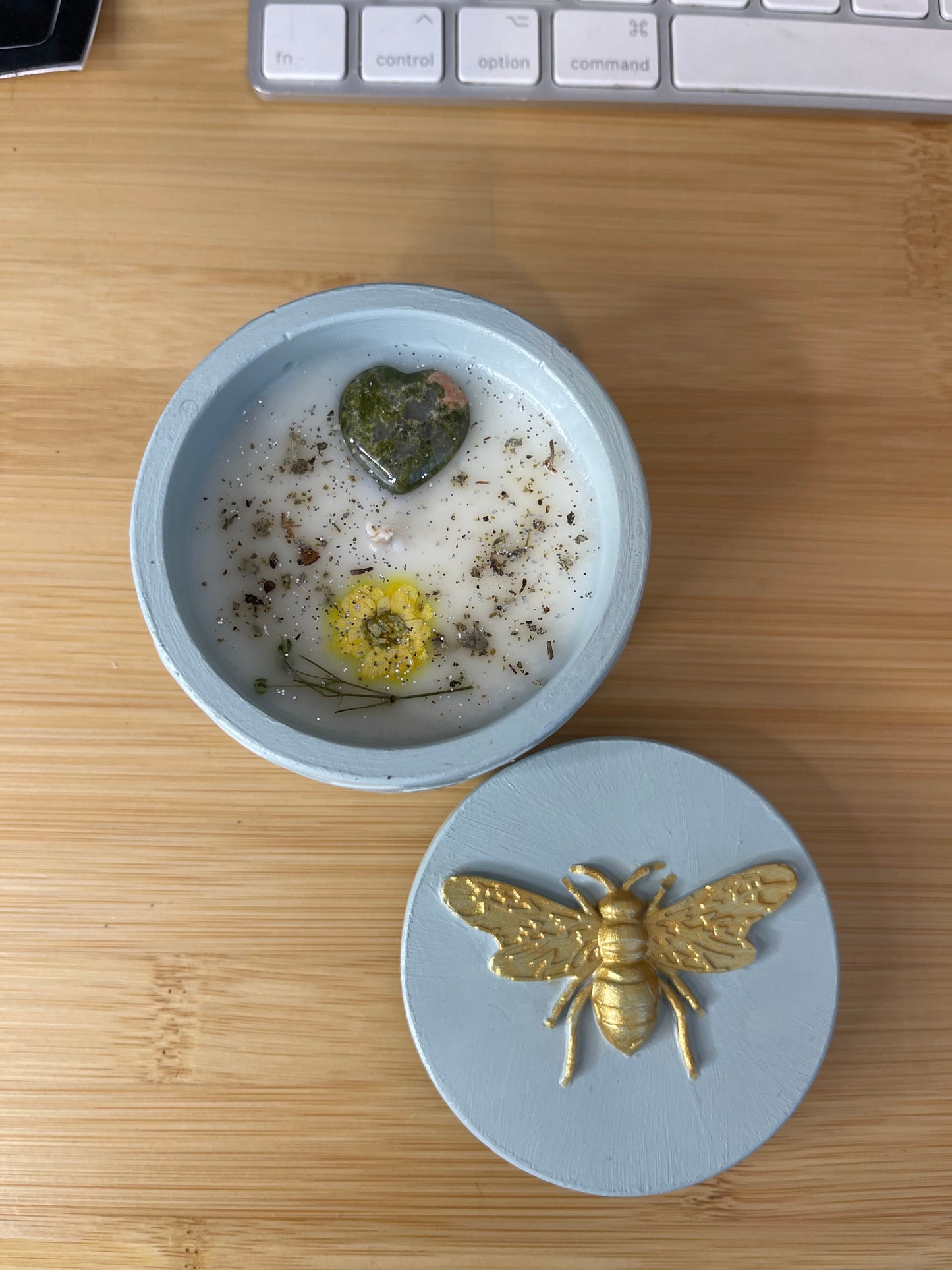 Handcrafted Stoneware Bee Pot | Wood Sage & Sea Salt Candle